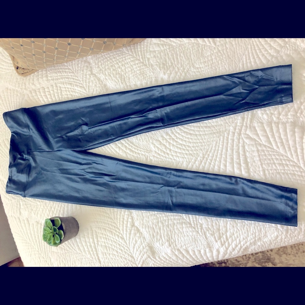 Koral yoga leggings- JLo’s favorite